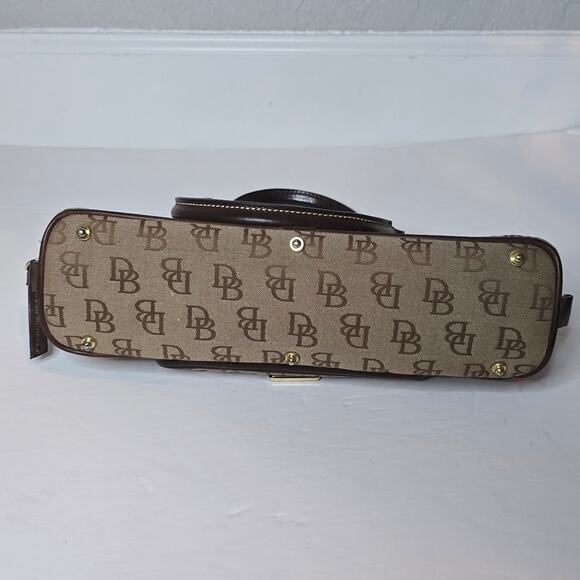 Dooney And Bourke Small Purse Bag Brown Signature Canvas Faux Leather Clasp - Picture 8 of 12